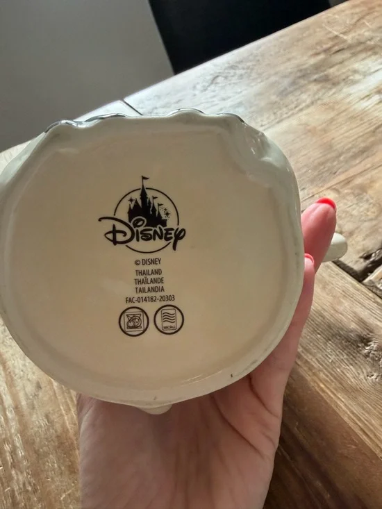 Disney Raya and the last Dragon Mug - Ongis Monkey totem mug - Picture 3 of 4